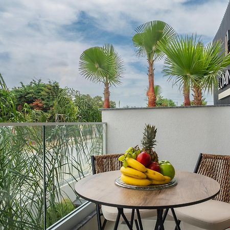 Aparthotel Luminous Luxury Living Kallithea  Exterior foto