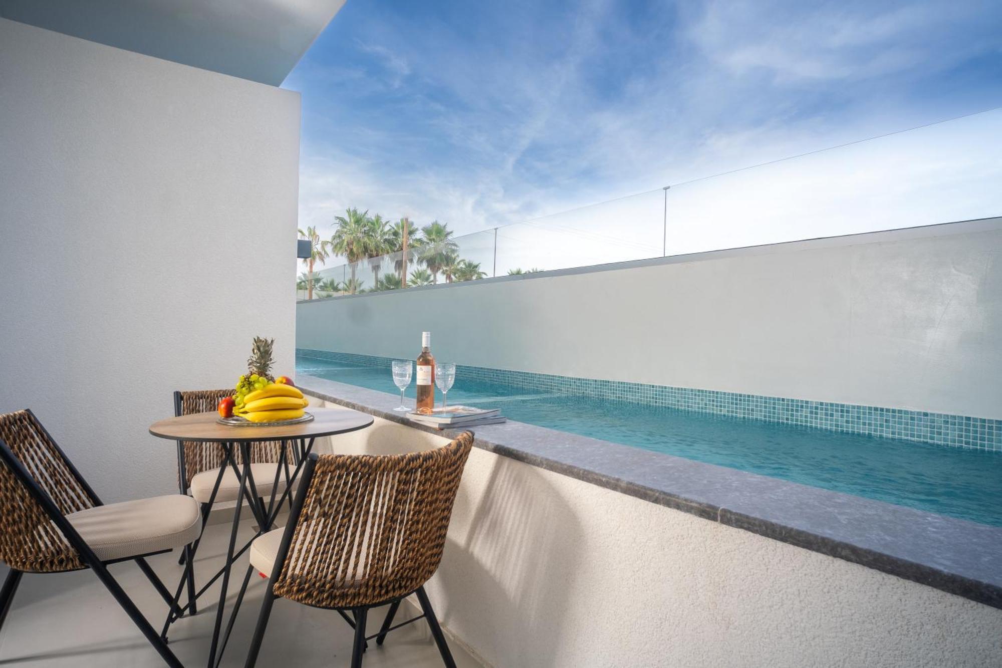 Aparthotel Luminous Luxury Living Kallithea  Exterior foto