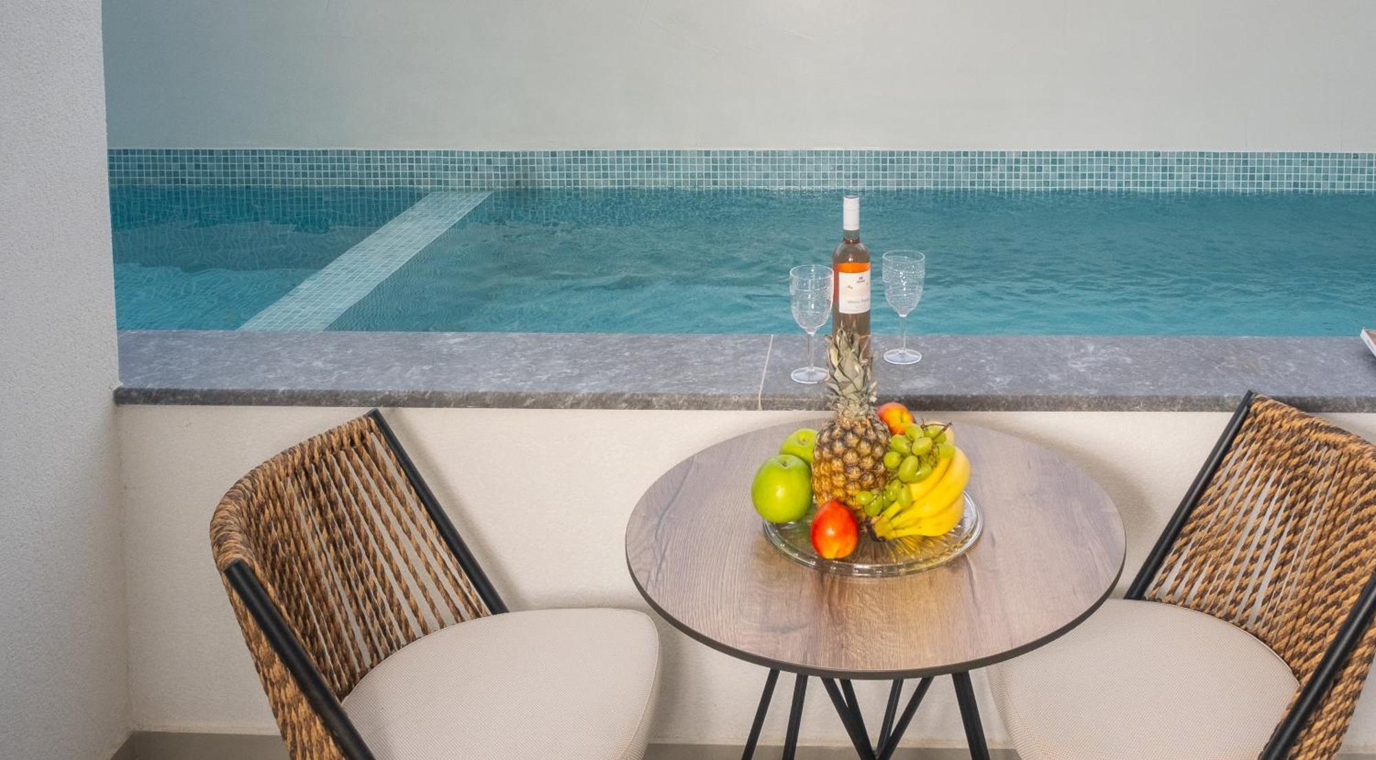Aparthotel Luminous Luxury Living Kallithea  Exterior foto
