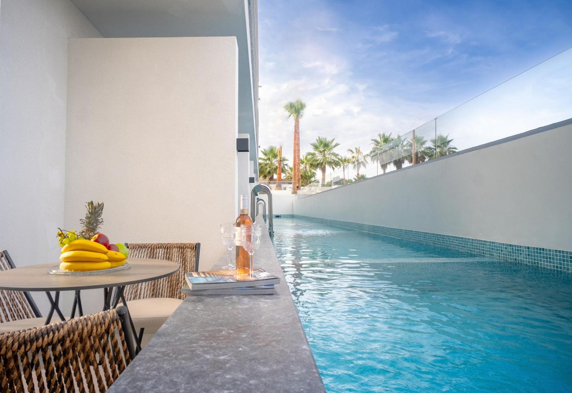 Aparthotel Luminous Luxury Living Kallithea  Exterior foto