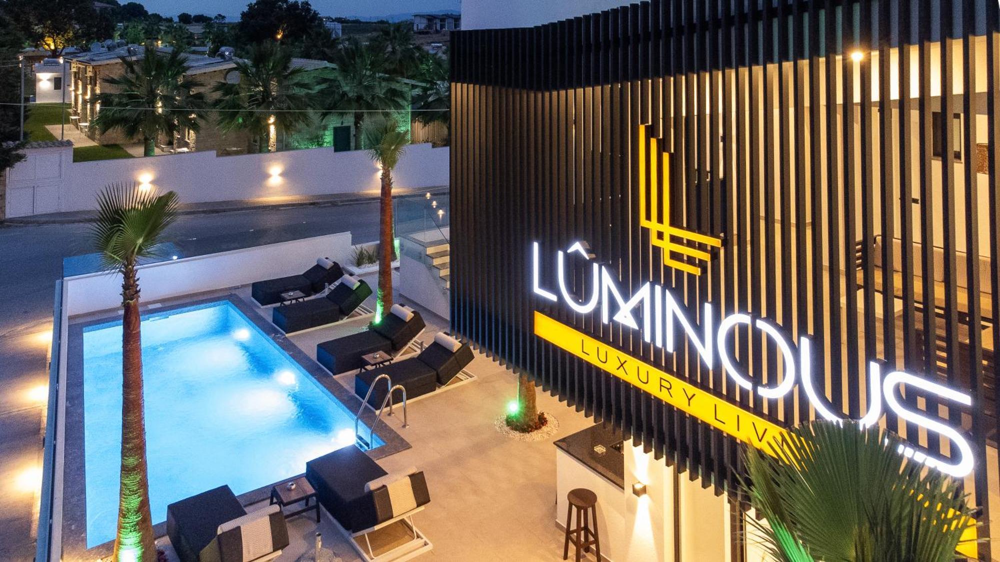 Aparthotel Luminous Luxury Living Kallithea  Exterior foto