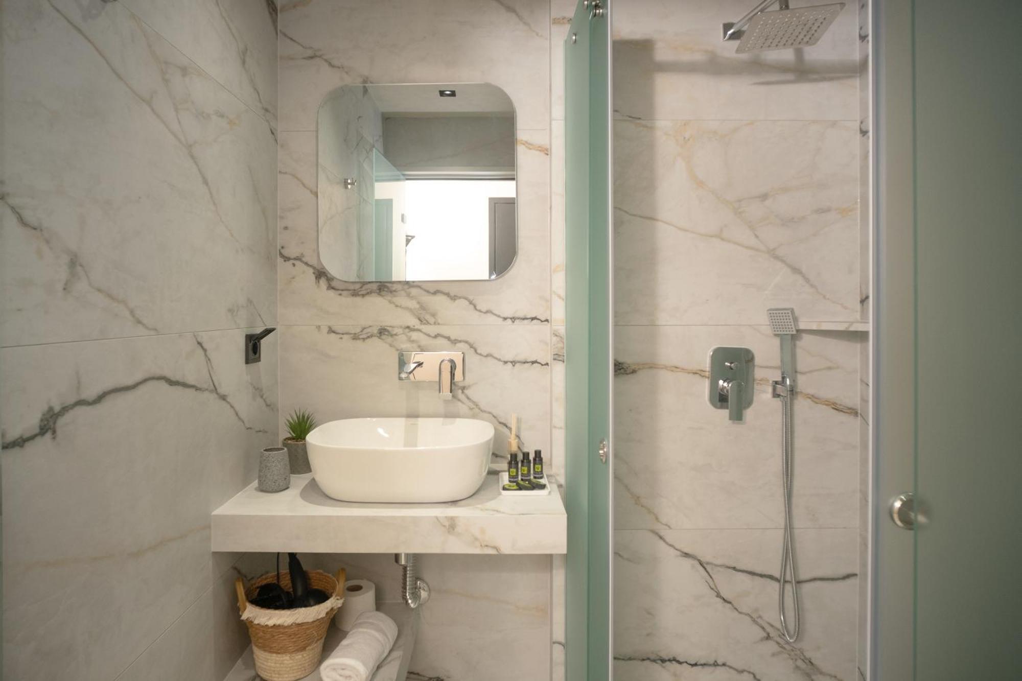 Aparthotel Luminous Luxury Living Kallithea  Exterior foto