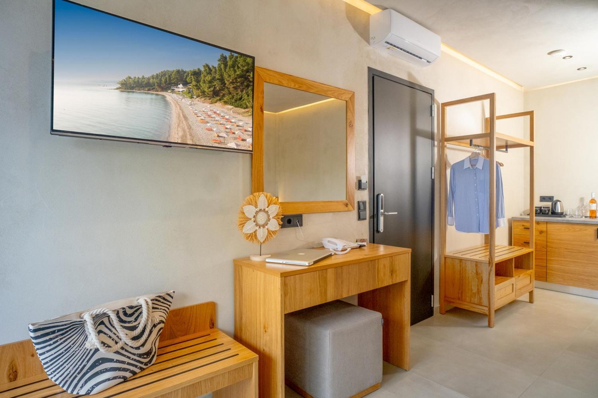 Aparthotel Luminous Luxury Living Kallithea  Exterior foto