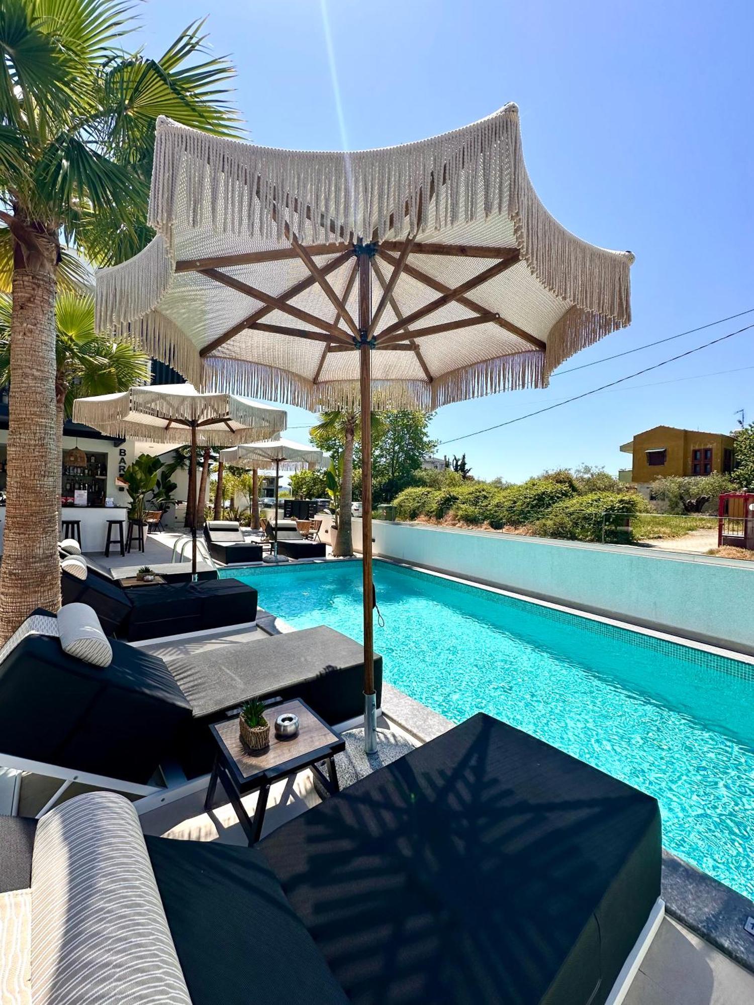 Aparthotel Luminous Luxury Living Kallithea  Exterior foto